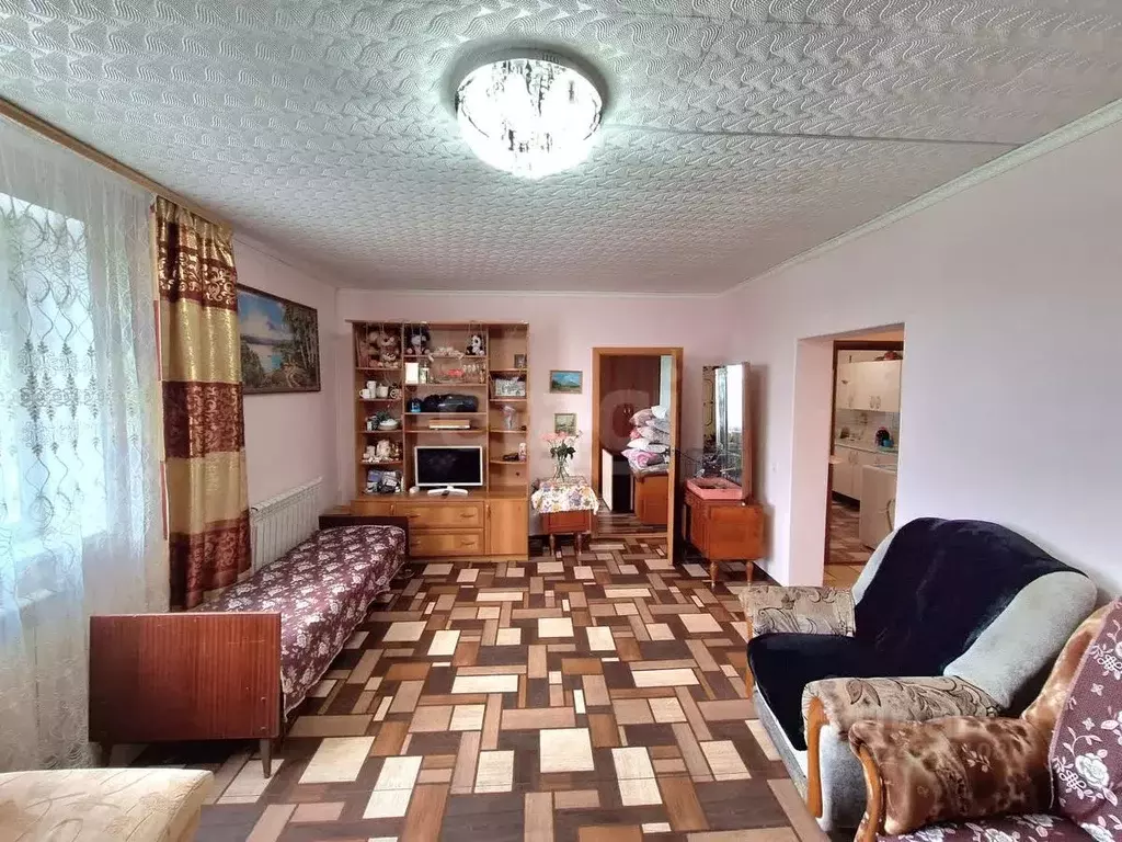 Дом в Башкортостан, Стерлитамакский район, Октябрьский сельсовет, д. ... - Фото 1