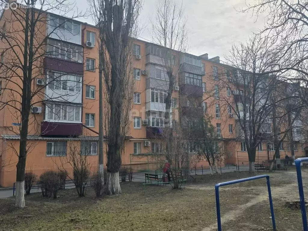 2-комнатная квартира: Таганрог, улица Зои Космодемьянской, 18 (45 м) - Фото 0