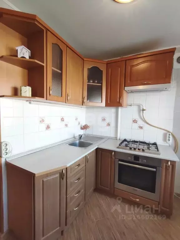 3-к кв. Пермский край, Пермь ул. Крисанова, 18А (56.0 м) - Фото 0