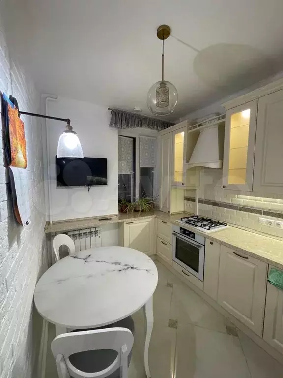 2-к. квартира, 50 м, 7/9 эт. - Фото 1