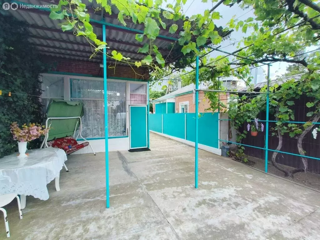 Дом в Лабинск, улица Турчанинова (60 м) - Фото 1