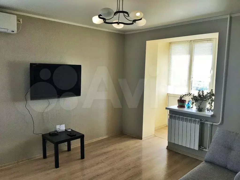 1-к. квартира, 40 м, 4/9 эт. - Фото 0