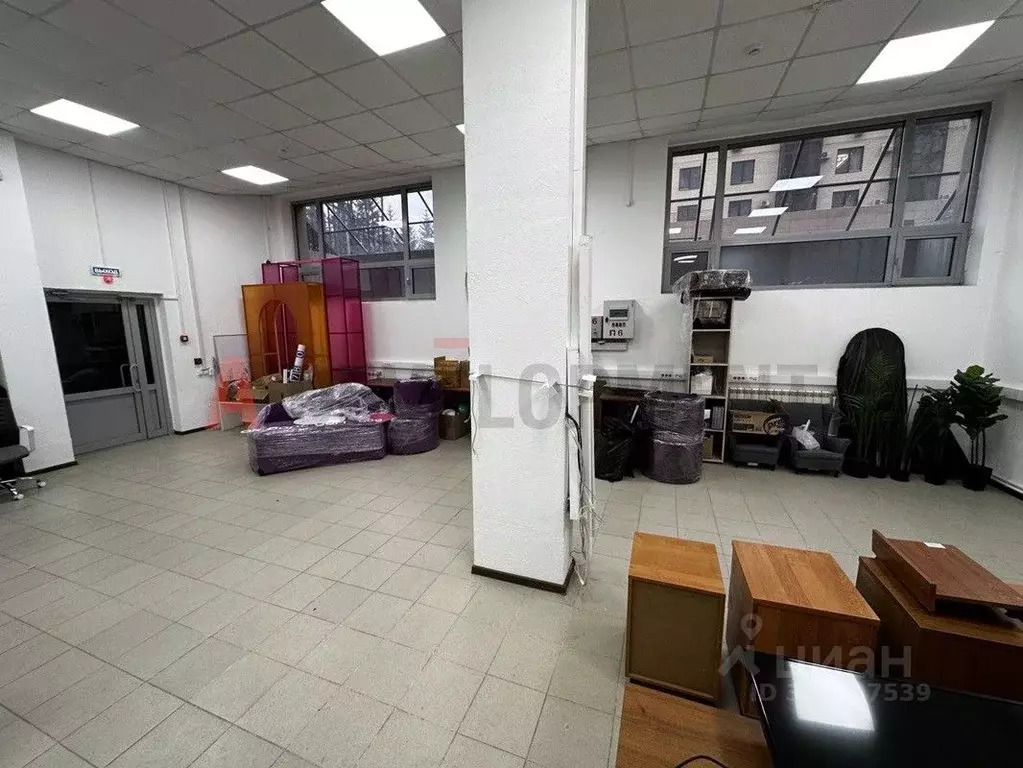 Торговая площадь в Татарстан, Казань просп. Альберта Камалеева, 26/12 ... - Фото 2