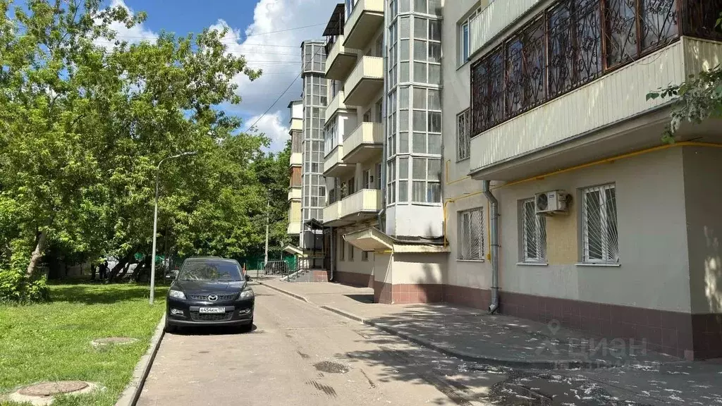 Гараж в Москва Потаповский пер., 12 (10 м) - Фото 1
