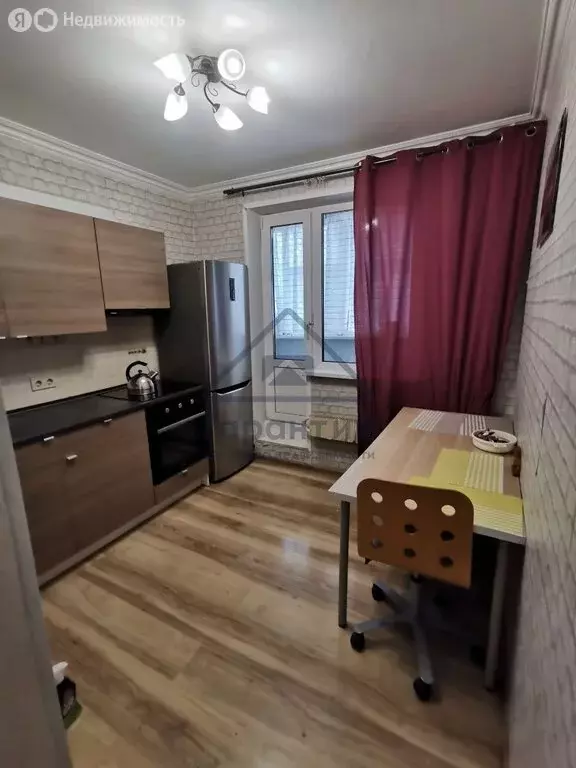 2-комнатная квартира: Лобня, улица Некрасова, 7 (52 м) - Фото 1