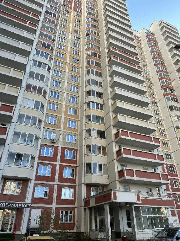 Продается 3-комнатная квартира - Фото 1