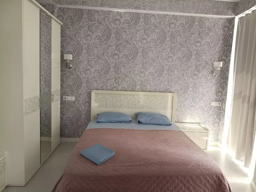 2-к кв. Севастополь наб. Адмирала Клокачева, 16 (70.0 м) - Фото 1