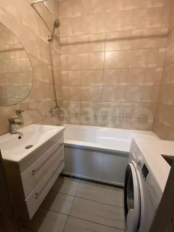 1-к. квартира, 40,5 м, 2/5 эт. - Фото 1