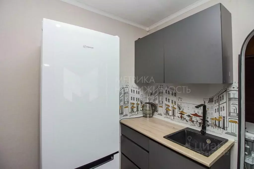 Студия Тюменская область, Тюмень Олимпийская ул., 34 (12.8 м) - Фото 1