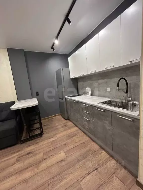 1-к кв. Тюменская область, Тюмень ул. Валентины Трофимовой, 6 (36.0 м) - Фото 2