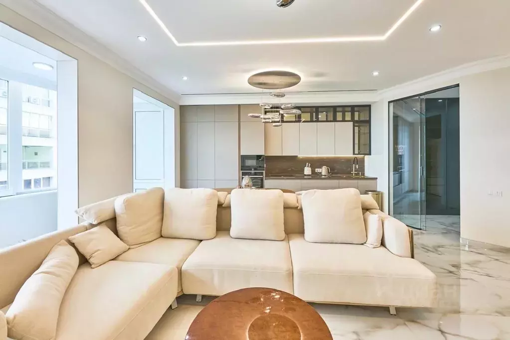 2-к кв. Краснодарский край, Сочи Центральный мкр, ул. Первомайская, 21 ... - Фото 0