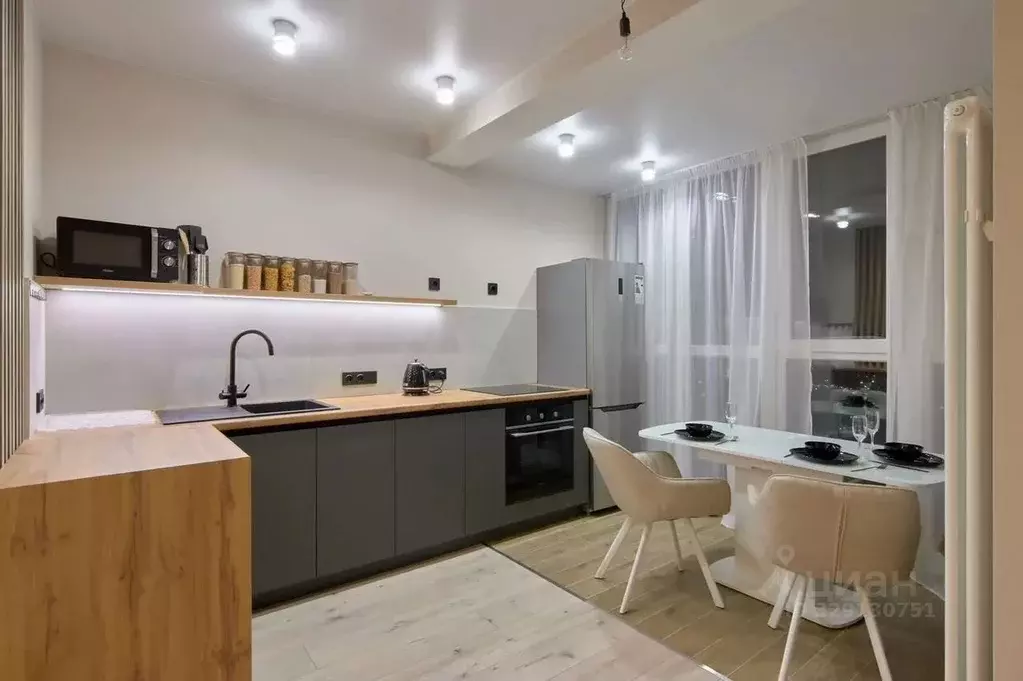 2-к кв. Татарстан, Казань ул. Родины, 26В (62.0 м) - Фото 0