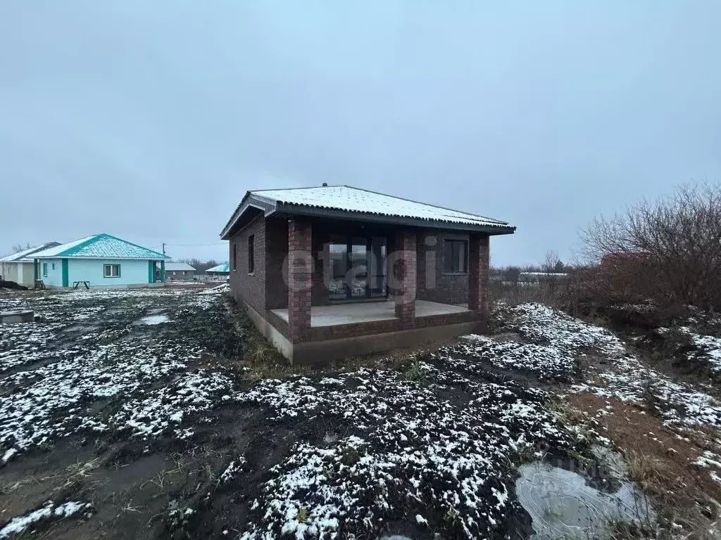 Дом в Башкортостан, Уфимский район, Дмитриевский сельсовет, д. ... - Фото 1