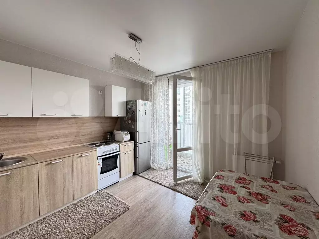 1-к. квартира, 40 м, 11/17 эт. - Фото 0