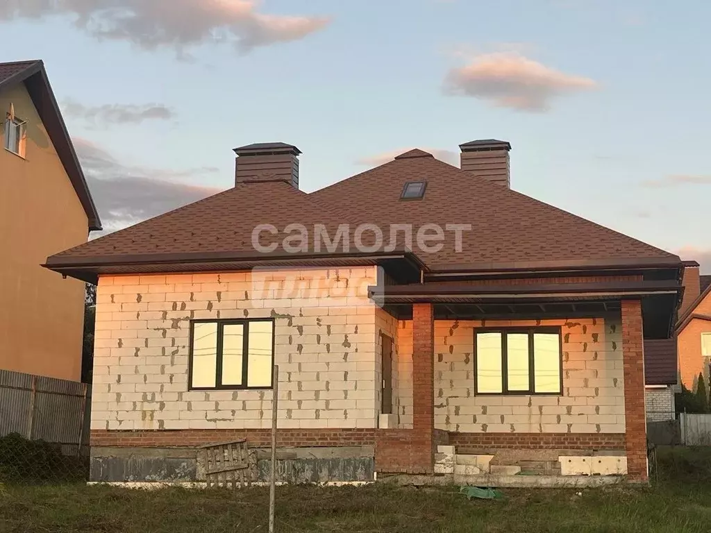 Коттедж в Курская область, Курск ул. Крутой Лог, 76 (320 м) - Фото 0