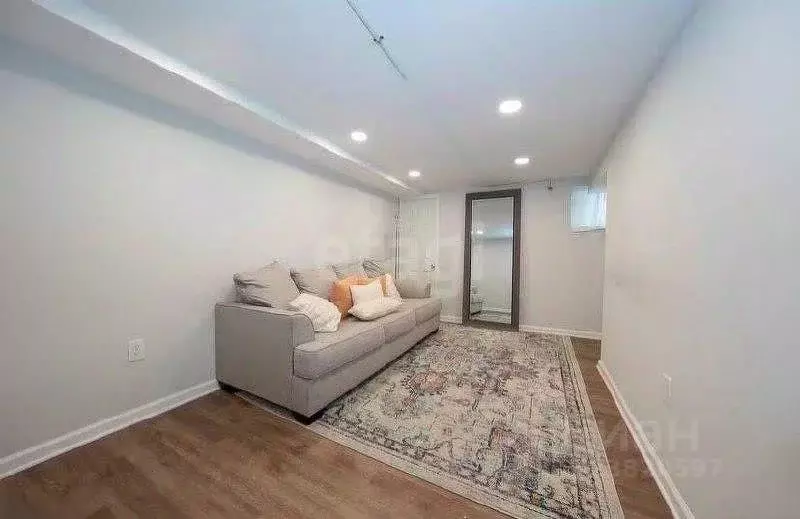 2-к кв. Нижегородская область, Нижний Новгород Республиканская ул., ... - Фото 0