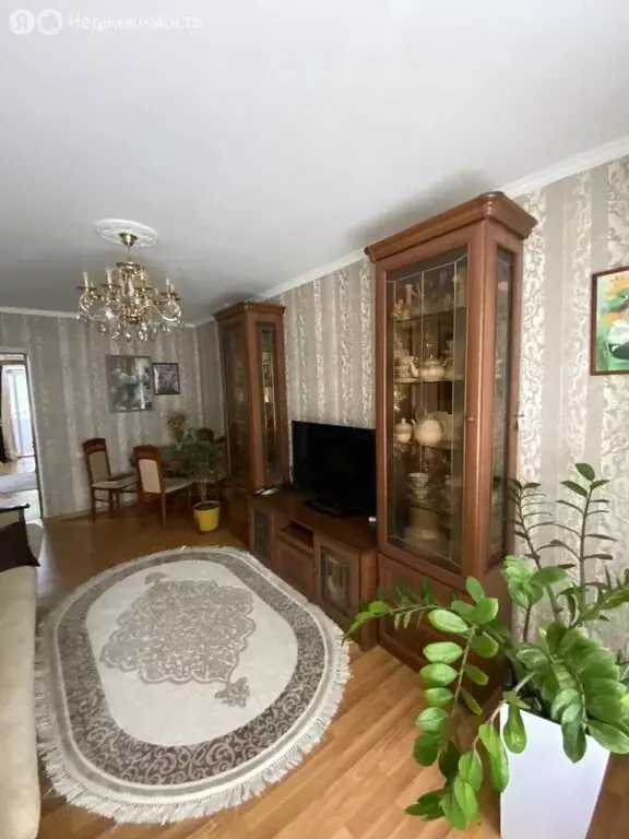 2-комнатная квартира: Октябрьский, 35-й микрорайон, 7 (46.9 м) - Фото 1