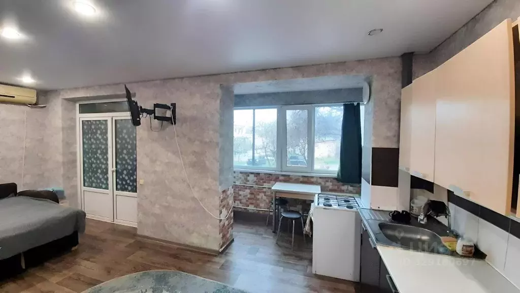 1-к кв. Крым, Феодосия пер. Танкистов, 18А (35.0 м) - Фото 1