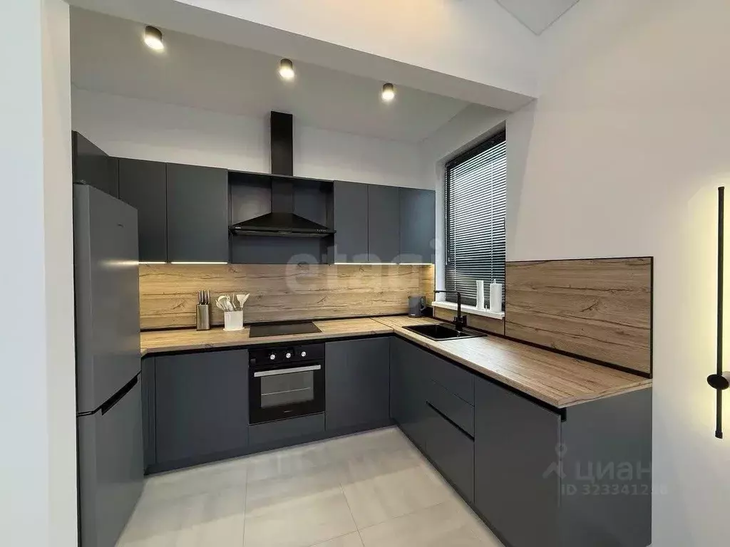 Дом в Московская область, Серпухов городской округ, Веранда кп ул. ... - Фото 1