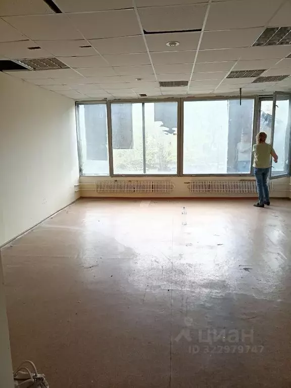 Помещение свободного назначения в Калужская область, Обнинск ул. ... - Фото 1