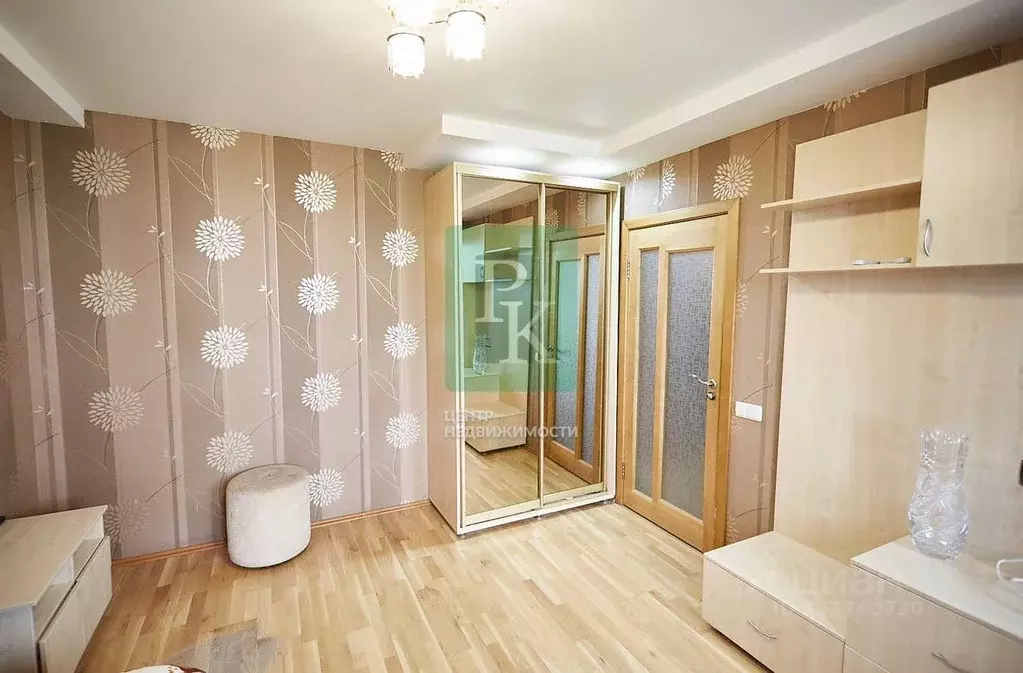 4-к кв. Севастополь ул. Астана Кесаева, 5/3 (76.2 м) - Фото 1