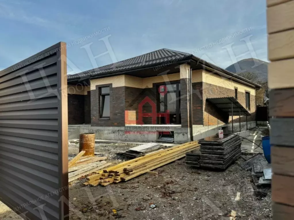 Дом в Ставропольский край, Лермонтов Горная ул. (120 м) - Фото 2