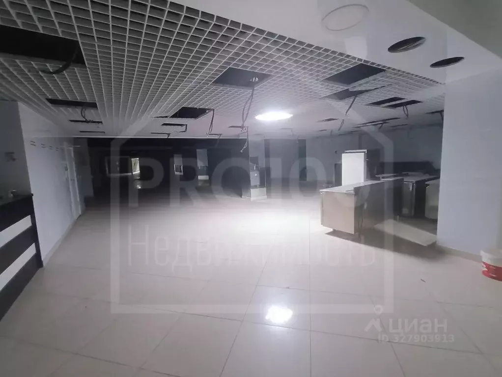 Помещение свободного назначения в Омская область, Омск ул. 70 лет ... - Фото 1