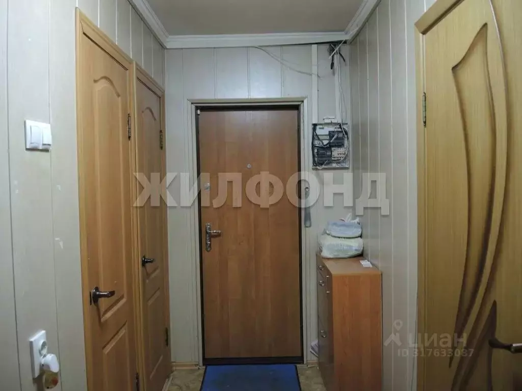 Комната Новосибирская область, Новосибирск ул. Забалуева, 12 (9.9 м) - Фото 1