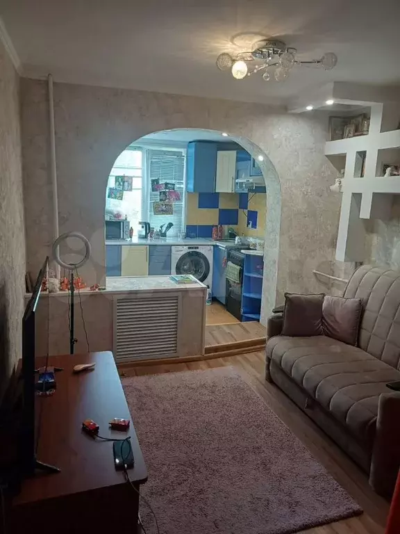 2-к. квартира, 42 м, 1/5 эт. - Фото 0