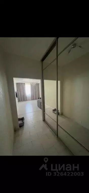 2-к кв. Волгоградская область, Волгоград ул. Ханпаши Нурадилова, 7 ... - Фото 0