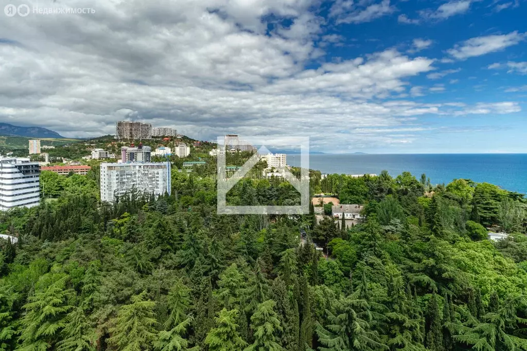 Квартира-студия: Алушта, Парковая улица, 7 (41 м) - Фото 1