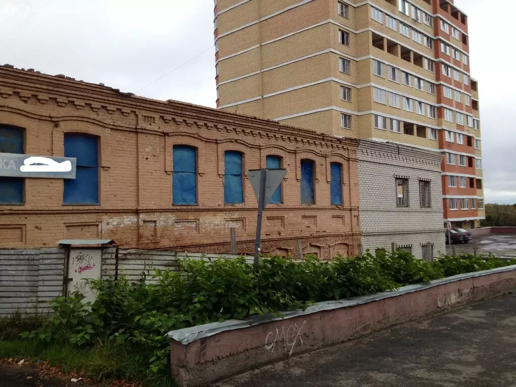 Помещение свободного назначения (1600 м) - Фото 1