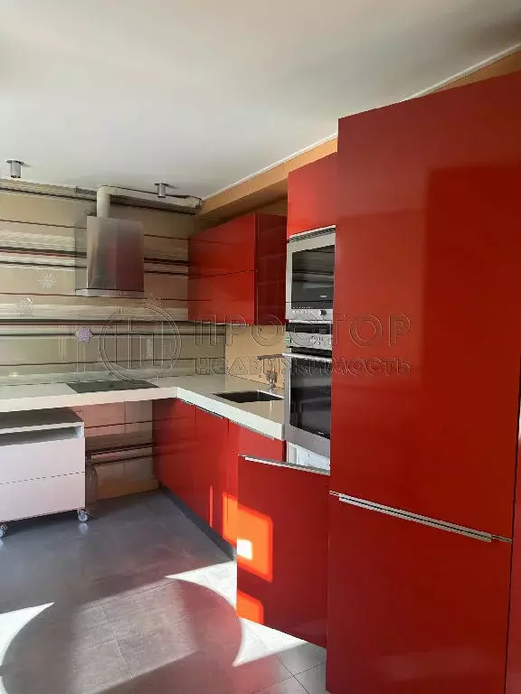 Продается 3-комнатная квартира - Фото 2