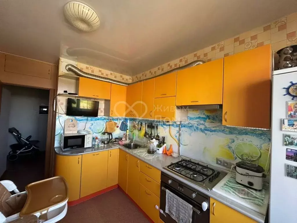 2-к кв. Волгоградская область, Волгоград ул. Космонавтов, 45а (50.2 м) - Фото 2