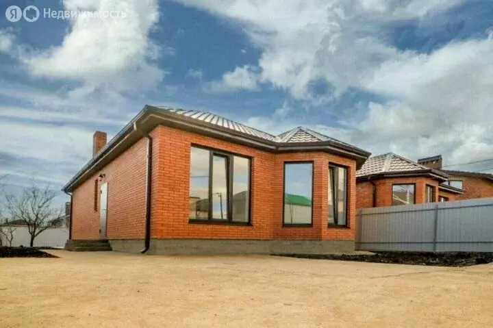 Дом в Ростов-на-Дону, садовое товарищество Урожай, 10-й Лазоревый ... - Фото 1