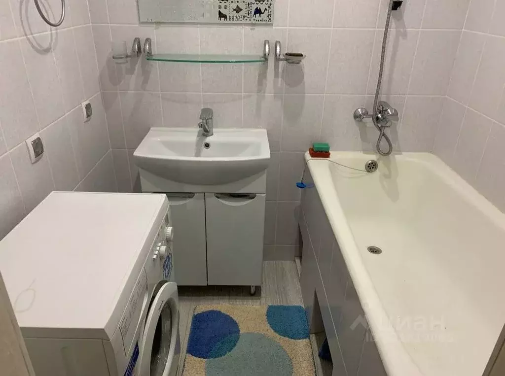 2-к кв. Саратовская область, Саратов ул. Большая Горная, 219/145 (57.0 ... - Фото 2