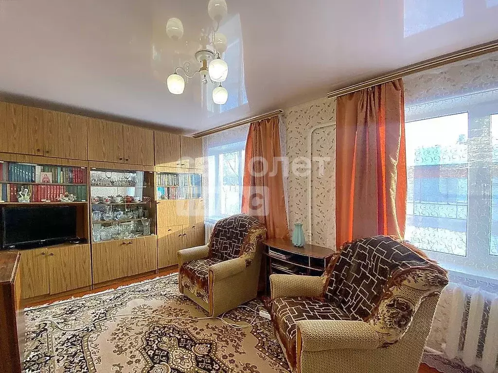 3-к кв. Калужская область, пос. Бабынино ул. Молодежная, 17 (55.0 м) - Фото 1