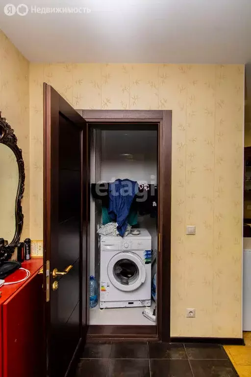 2-комнатная квартира: Тюмень, улица Максима Горького, 68 (98.4 м) - Фото 1