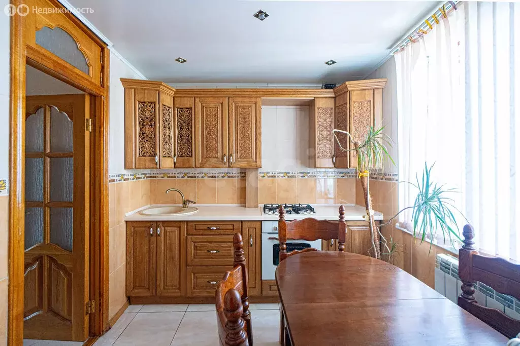 3-комнатная квартира: Севастополь, улица Генерала Лебедя, 36 (70.7 м) - Фото 1