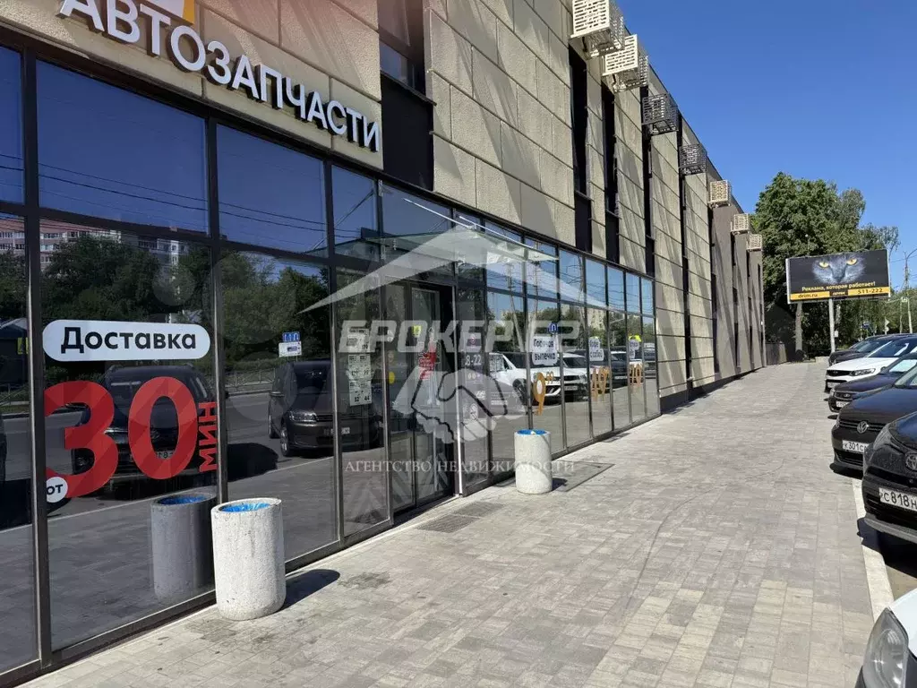 Сдам новое помещение в торговом комплексе на первой линии - Фото 1