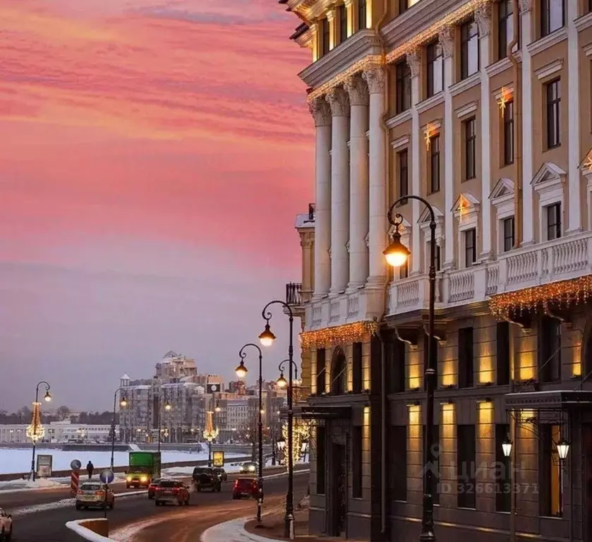 Квартира, 4 комнаты, 240.7 м - Фото 1