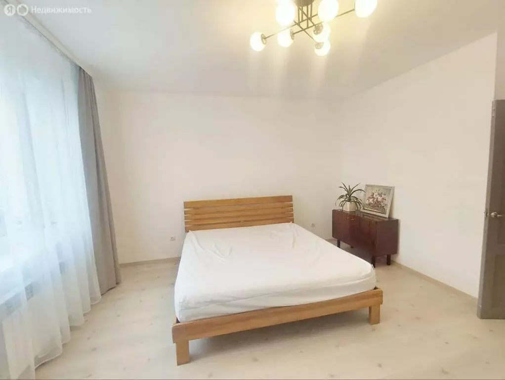 2-комнатная квартира: Калининград, улица Виктора Денисова, 22 (62.8 м) - Фото 1