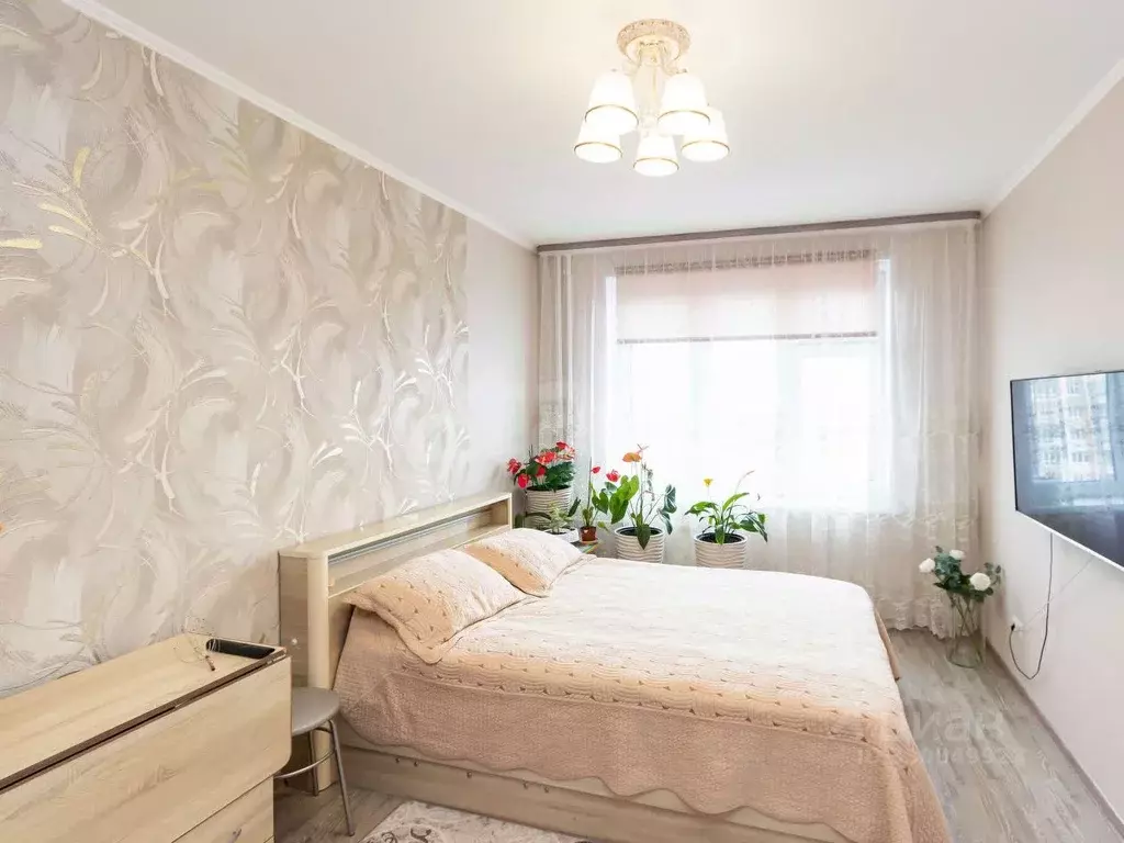 2-к кв. Тюменская область, Тюмень ул. Александра Протозанова, 18к1 ... - Фото 1