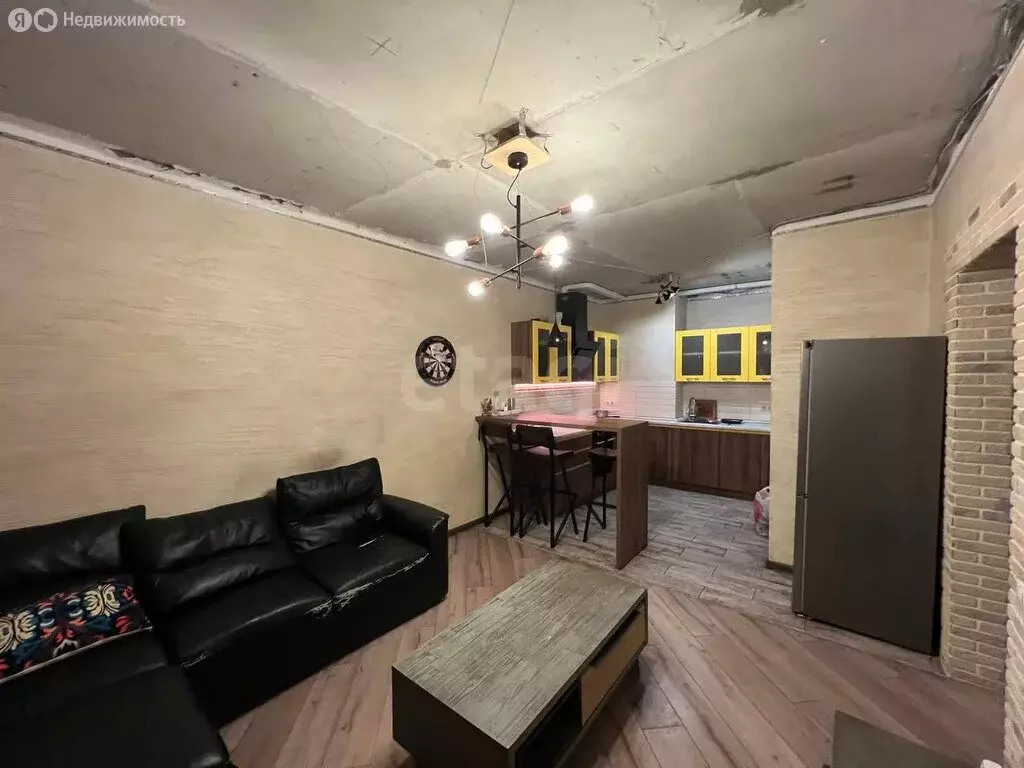 2-комнатная квартира: Москва, Пятницкое шоссе, 35 (55 м) - Фото 1