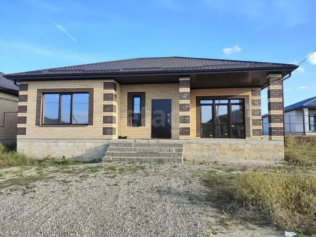 Дом в Ставропольский край, Михайловск Шпаковский район, ул. Владимира ... - Фото 1