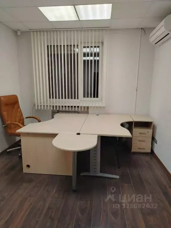 Офис в Свердловская область, Березовский пос. Ленинский,  (15 м) - Фото 1