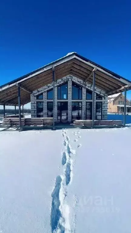 Дом в Воронежская область, Лискинский район, Петропавловское с/пос, с. ... - Фото 1