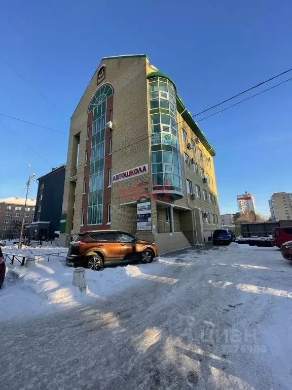 Офис в Тюменская область, Тюмень ул. Мельникайте, 85А (47 м) - Фото 1