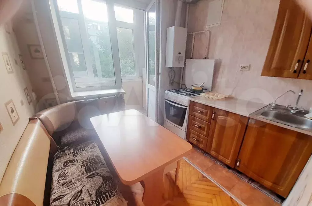 3-к. квартира, 56,8 м, 3/5 эт. - Фото 0