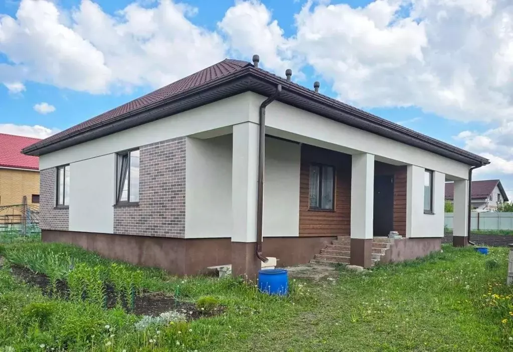 Дом в Белгородская область, Белгородский район, с. Стрелецкое ул. ... - Фото 1